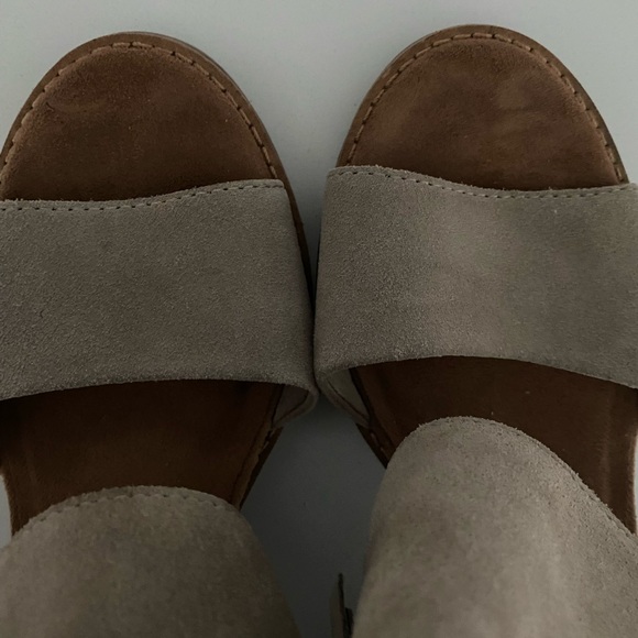 TOMS Women's Suede Nude, 6.5 size, worn once - Picture 2 of 6